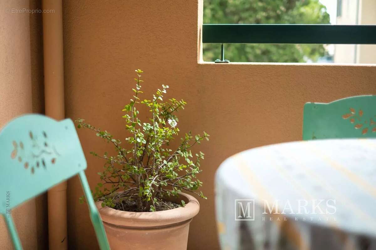 Appartement moderne de 2 pièces avec terrasse et piscine en copropriété - photo 17