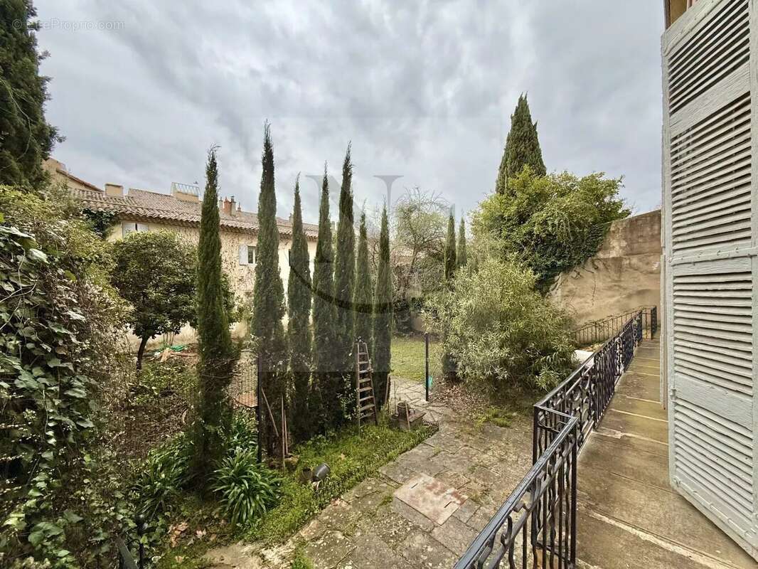 Aix-en-provence / local commercial - cours mirabeau - photo 4