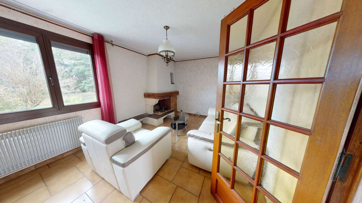 Maison à CRIMOLOIS