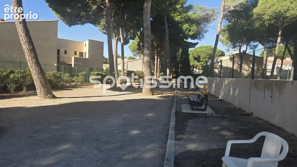 CAP D'AGDE- Pinède- Magnifique rénovation- Studio mezzanine avec parking dans une résidence avec piscine, tennis, boulodrome - photo 13