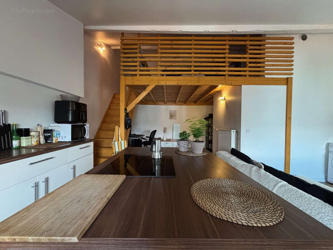 Appartement à SAINT-ETIENNE