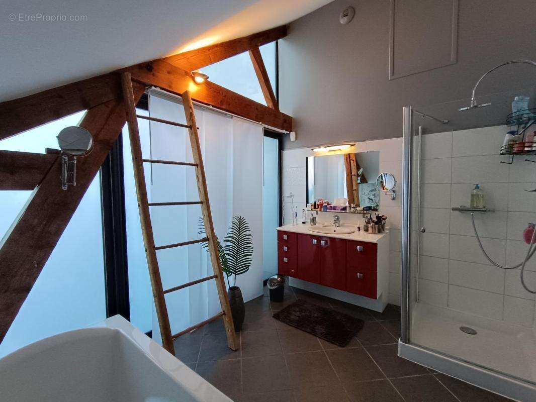 Maison à PARAY-LE-MONIAL