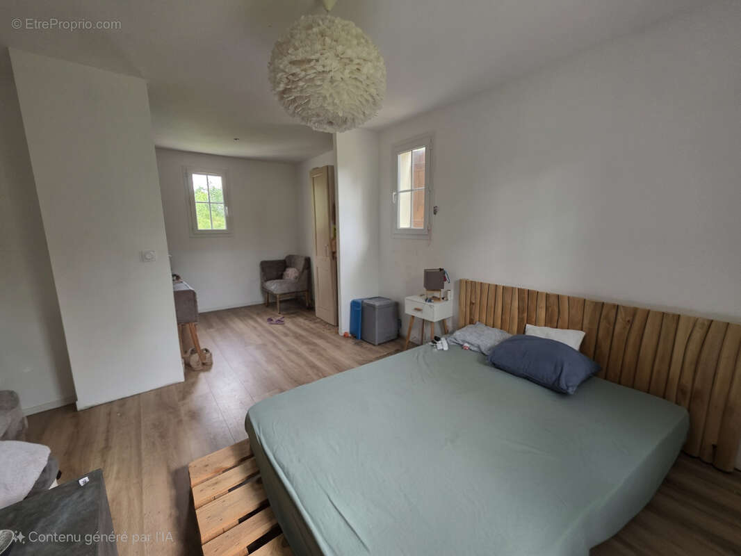 Maison avec piscine et garages à Montréal du Gers - photo 5
