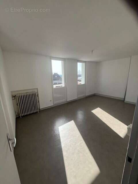 Appartement à VILLEQUIER