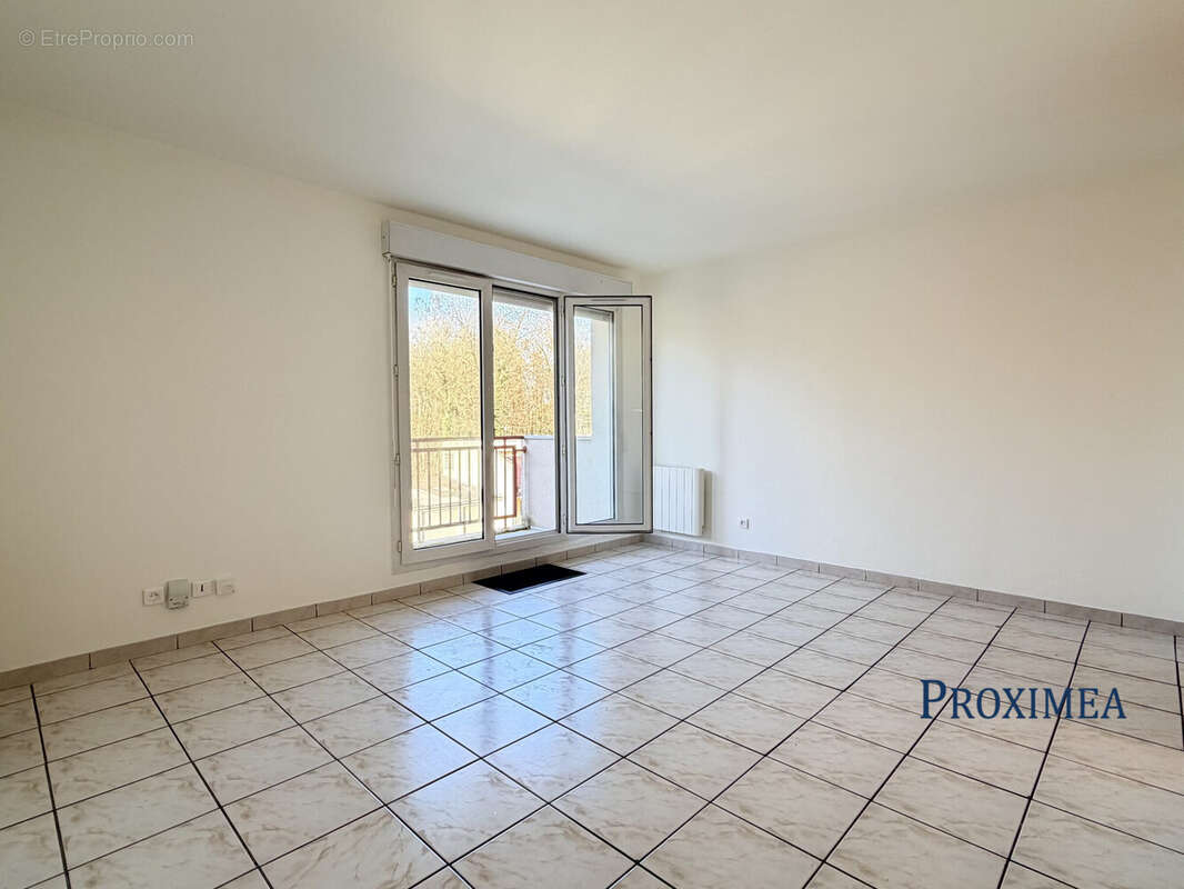 Appartement à PONTAULT-COMBAULT