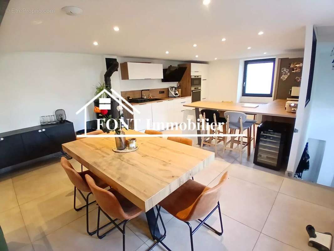 Maison à SAINT-MARTIN-LA-PLAINE