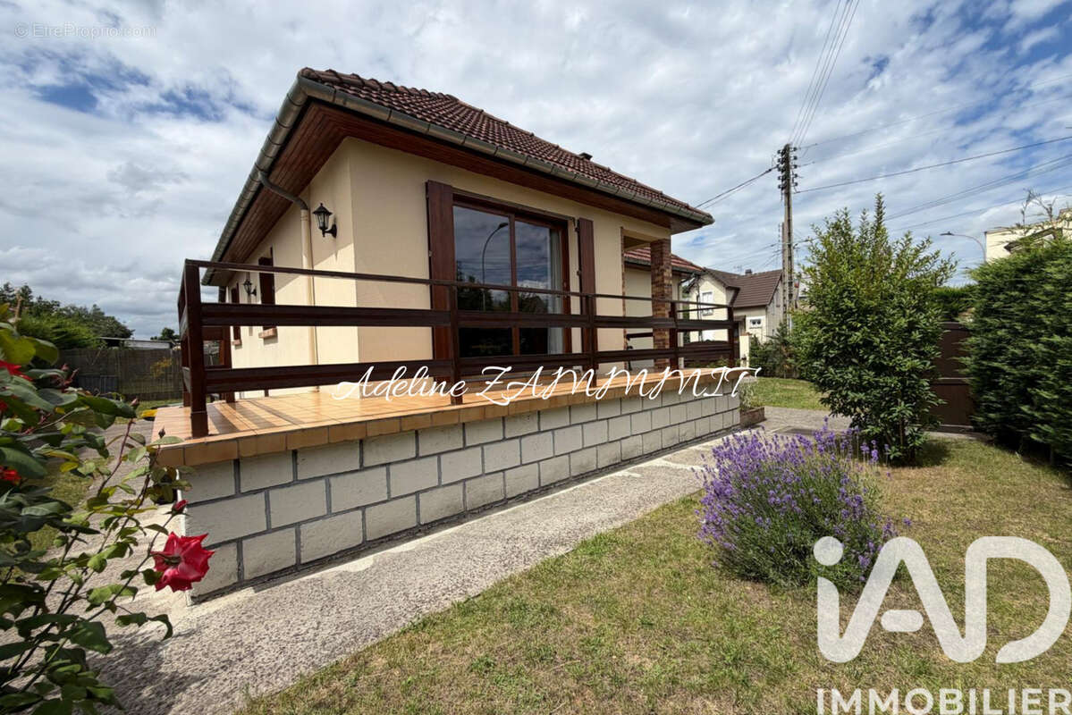 Photo 2 - Maison à LE BLANC-MESNIL
