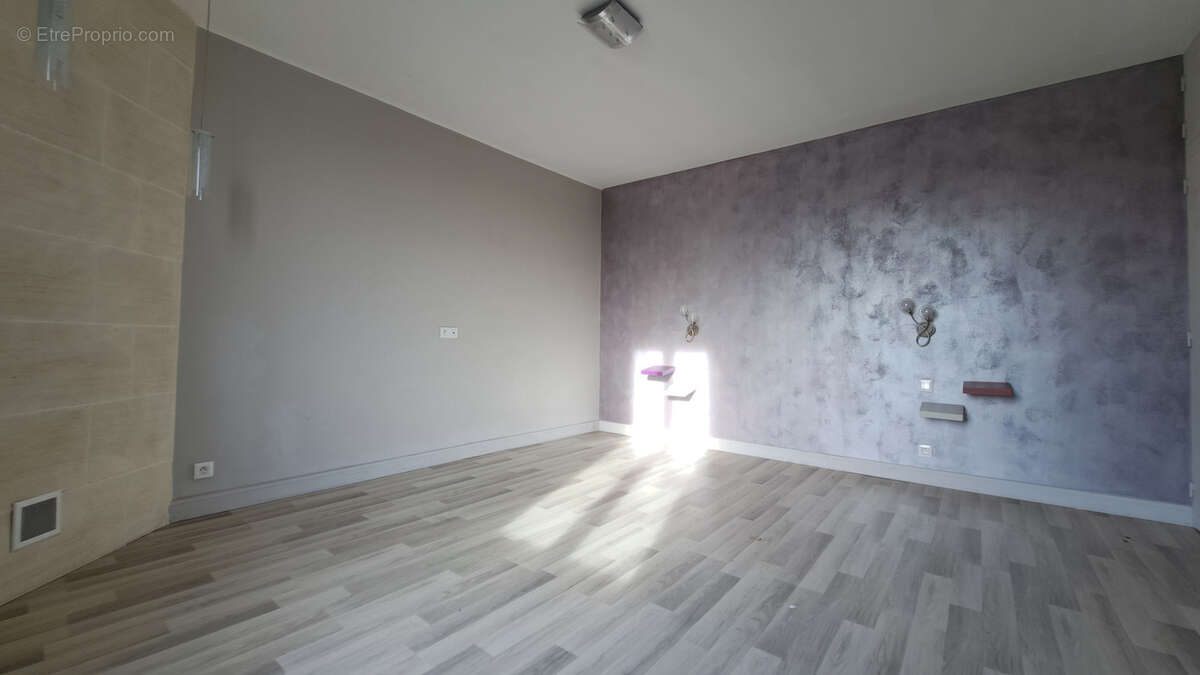 Appartement à SAINT-PARDOUX