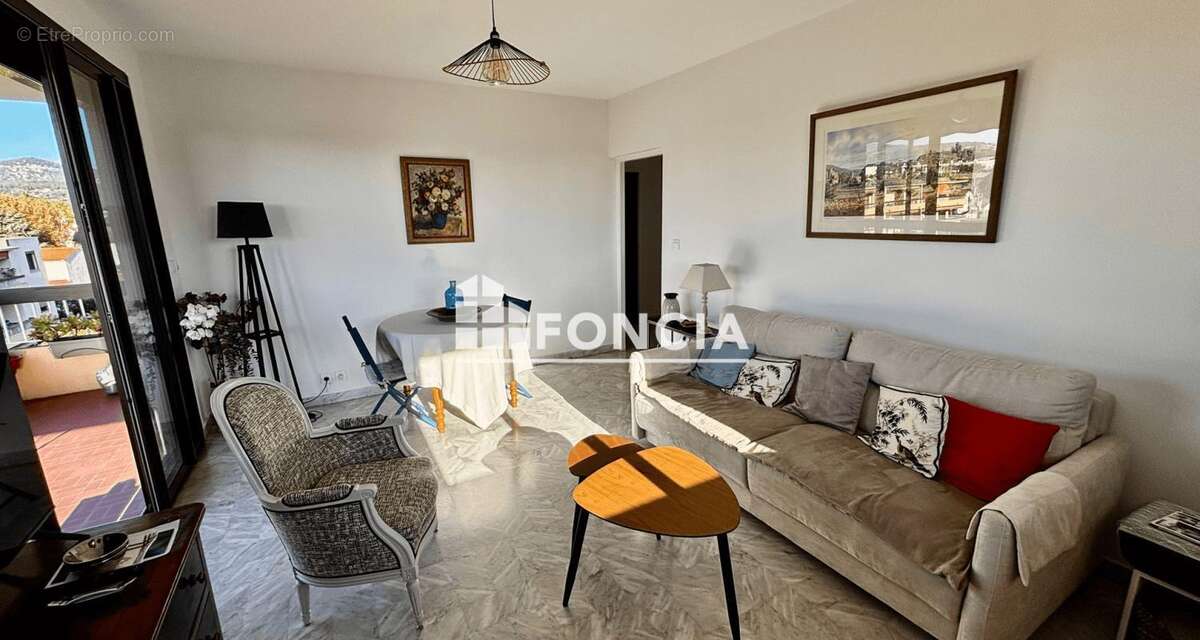 Appartement à SIX-FOURS-LES-PLAGES