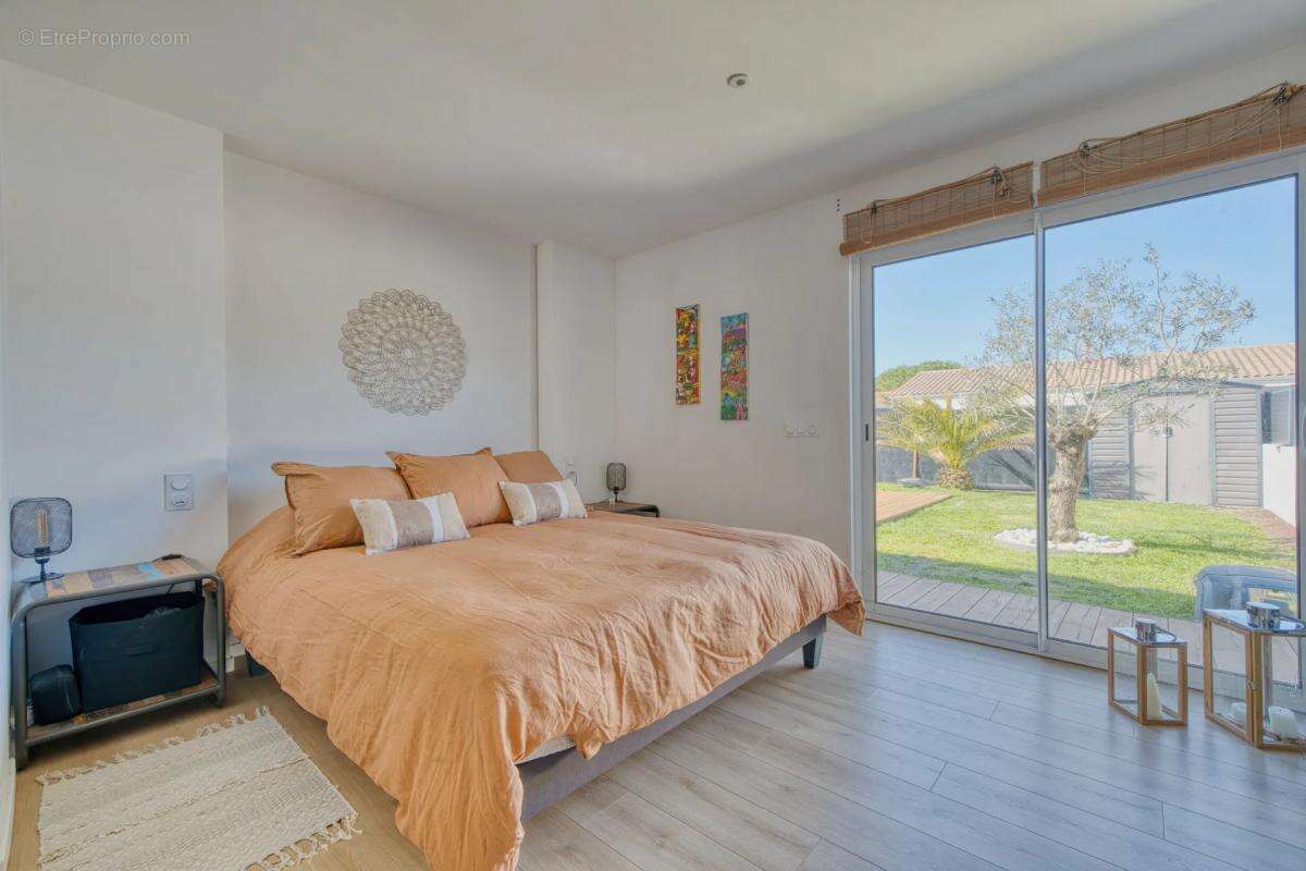 Maison moderne 95m² avec jardin et piscine à Saint-Agnant - photo 21