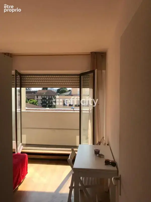 Appartement à CHOISY-LE-ROI