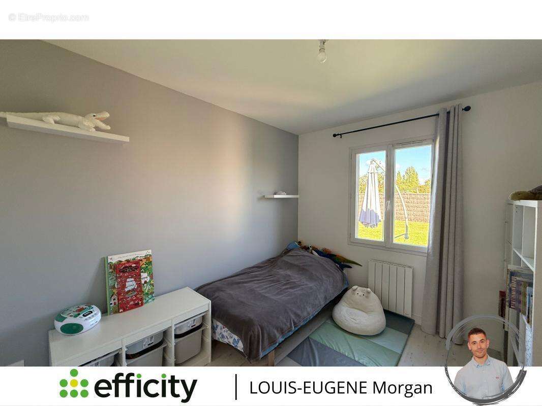 Maison à LA VILLEDIEU-DU-CLAIN