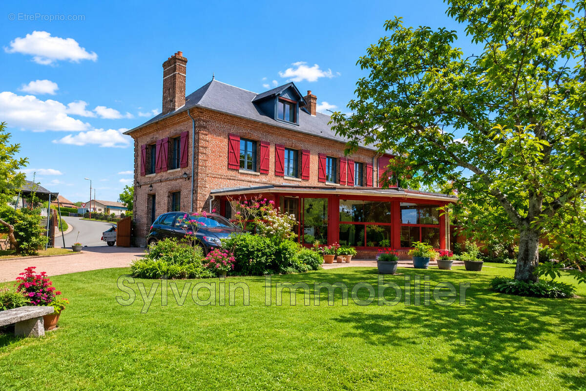 Maison à NEUFCHATEL-EN-BRAY