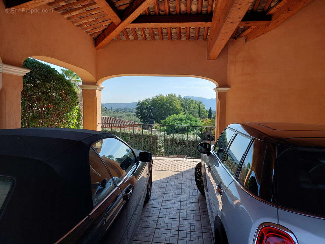 Maison à LA MOTTE