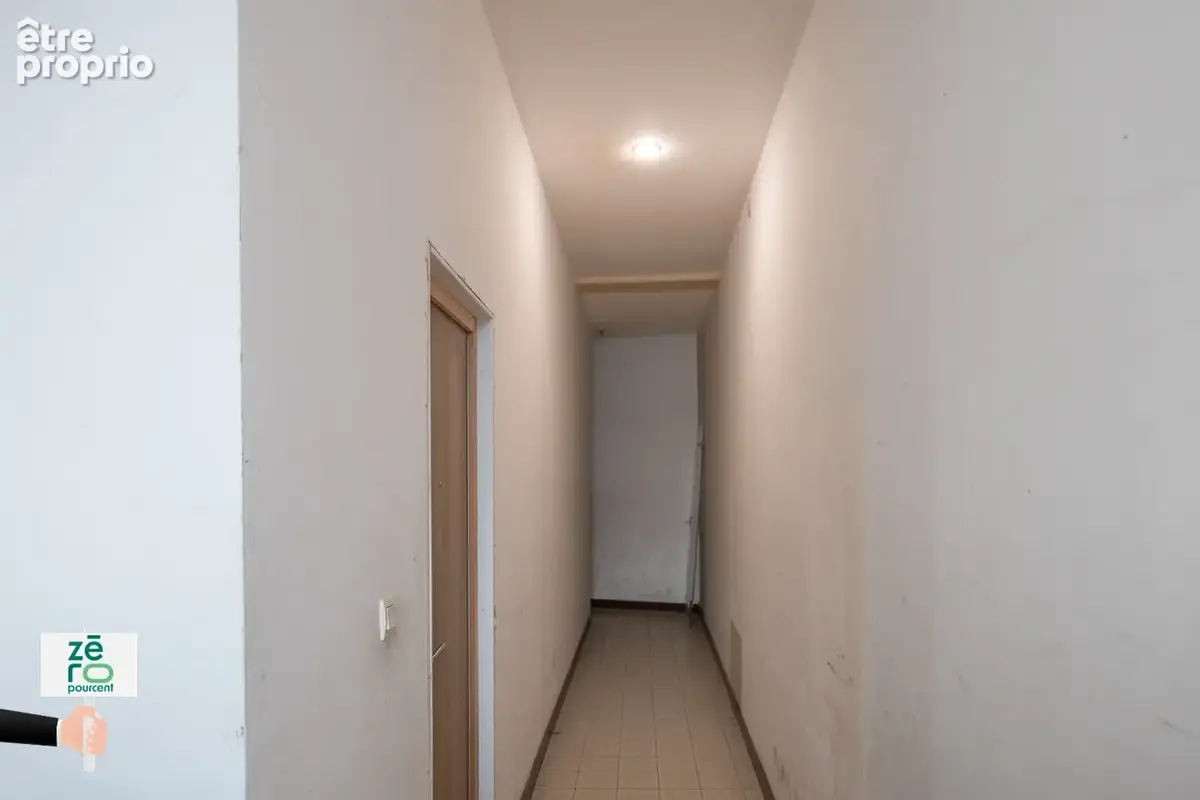 Luçon hyper-centre   immeuble de rapport   3 appartements loués   23 400 € de revenus annuels   rentabilité +8 - photo 3