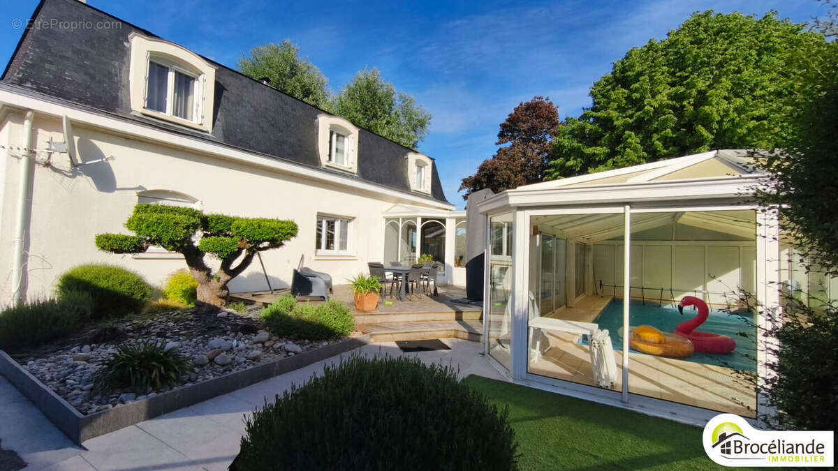 Maison à SAINT-GILLES
