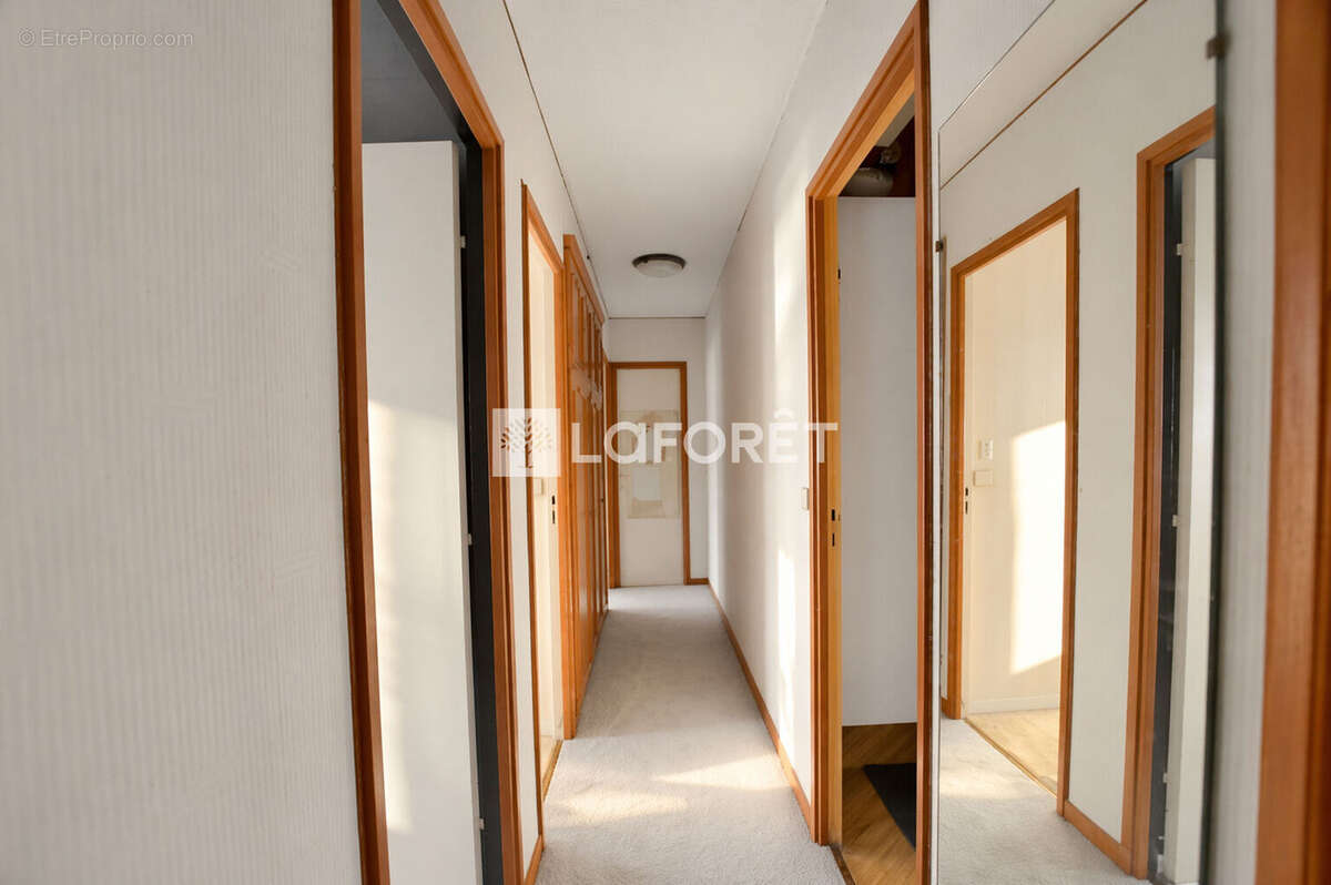 Appartement à BOUGIVAL