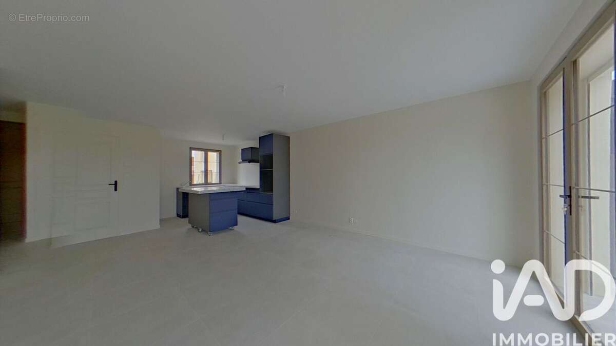 Photo 7 - Maison à SAVIGNY-LE-TEMPLE