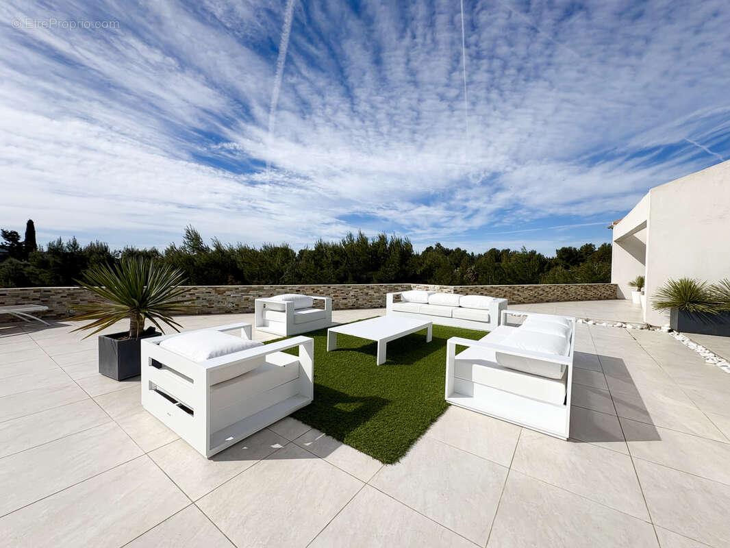 Maison à LA CADIERE-D'AZUR