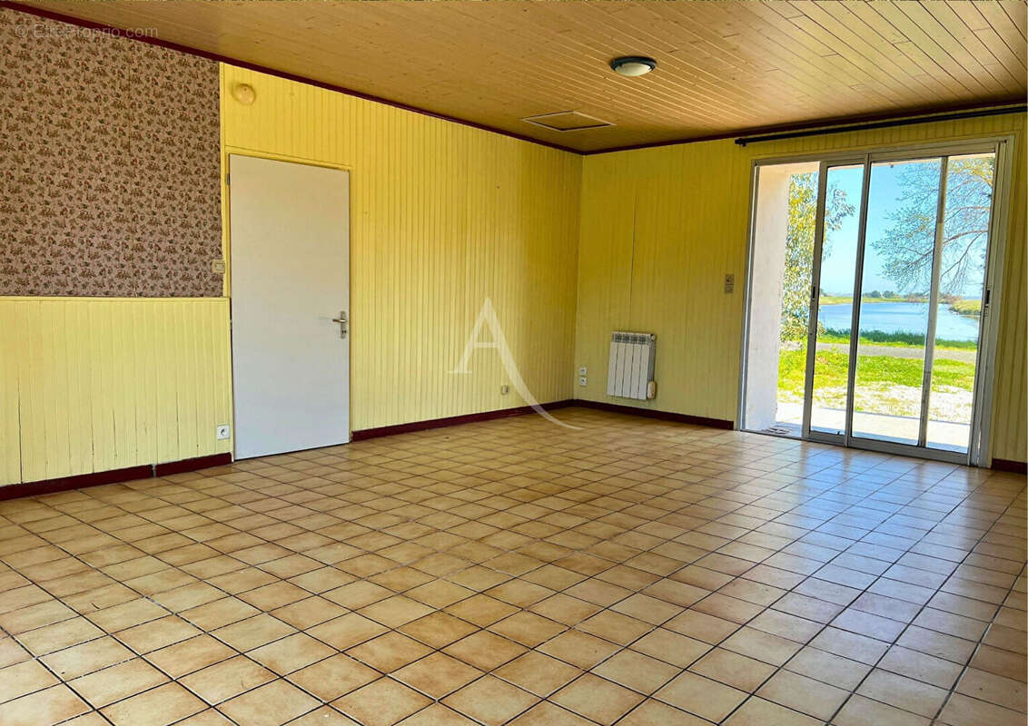 Maison à BOUIN