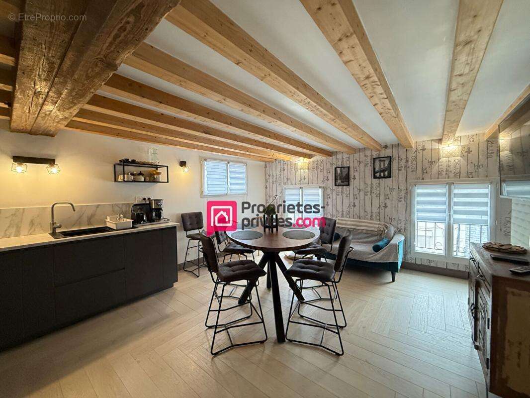 Appartement à CHINON