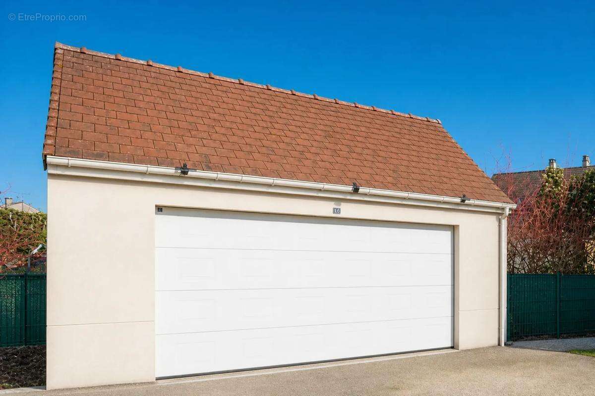 Maison de caractère 5 pièces à Rouvres - photo 18