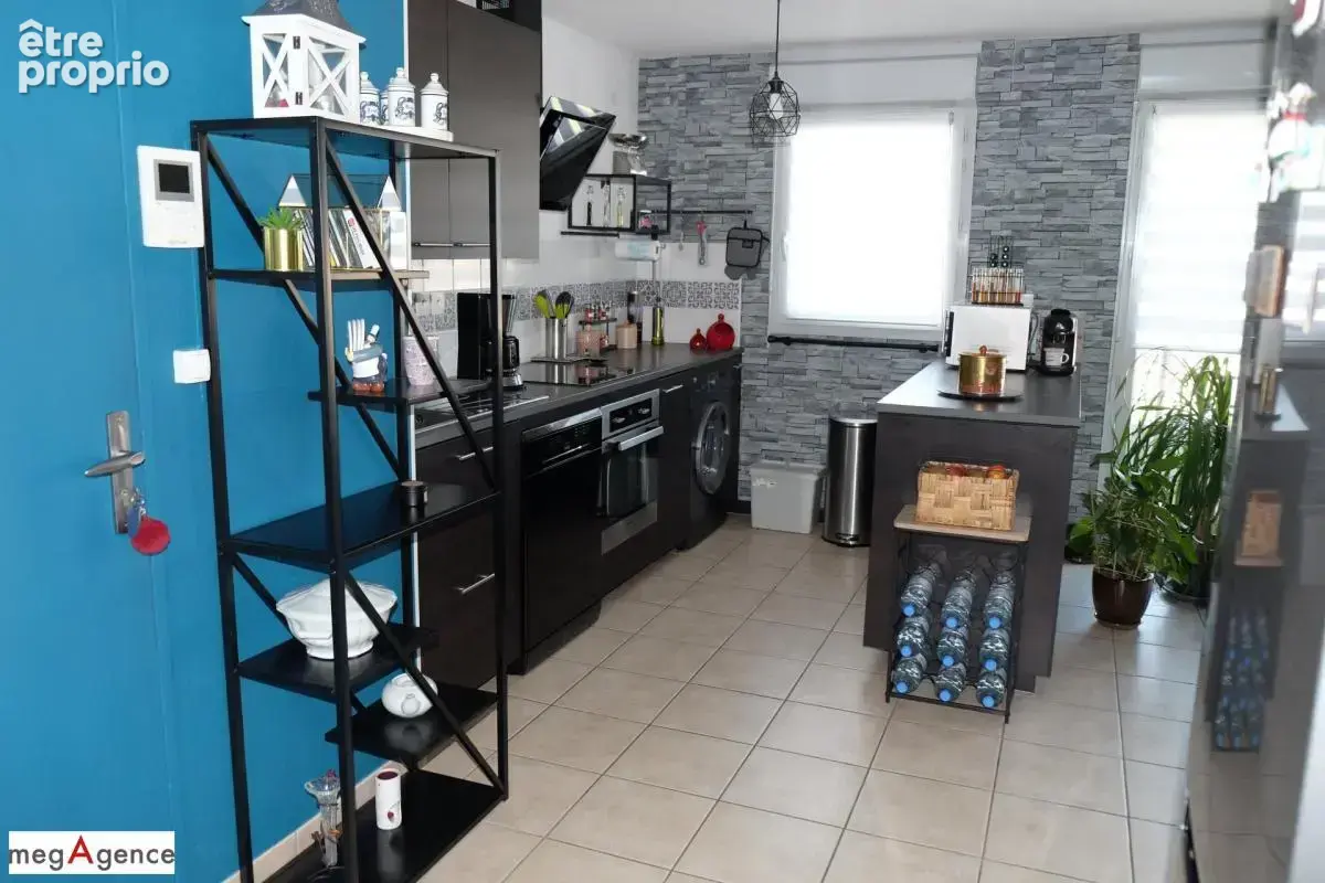 Appartement T3 avec balcon - Parking souterrain et piscine - photo 6
