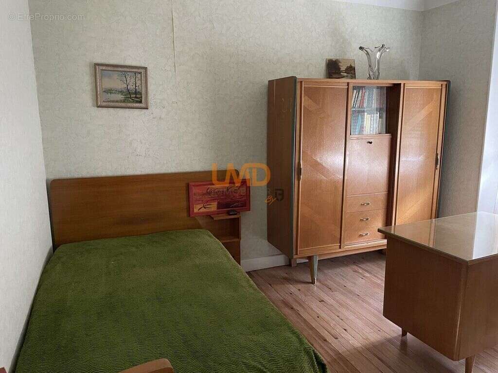 Maison à DECAZEVILLE