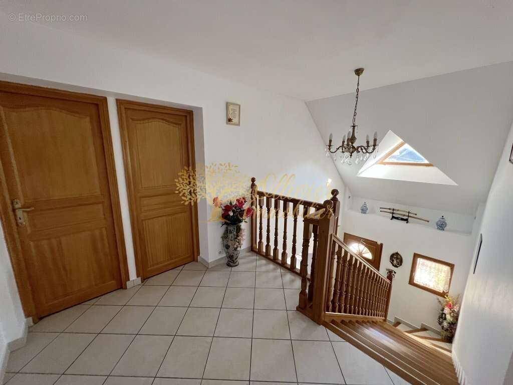 Maison à PONTAULT-COMBAULT