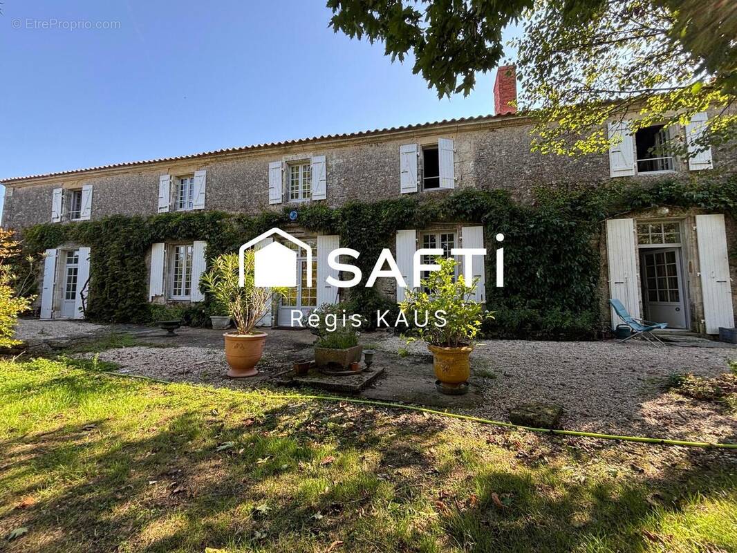 Photo 1 - Maison à PUYRAVAULT