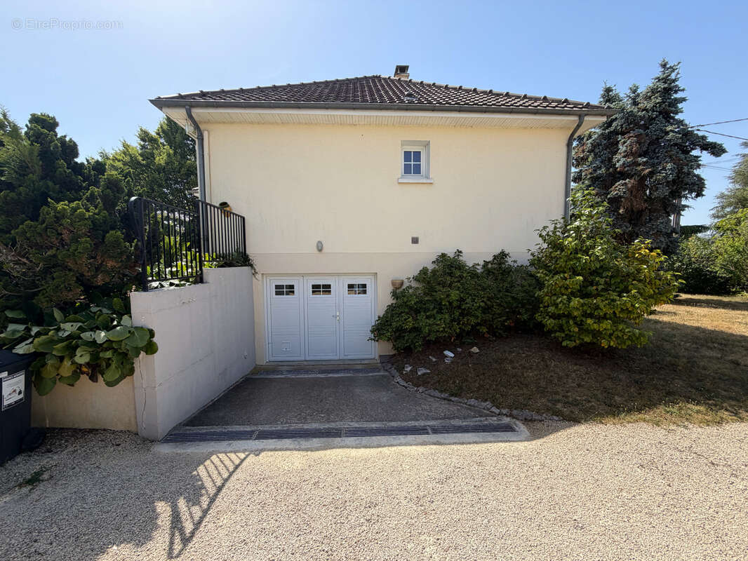 Maison   4 chambres - garage - terrain - photo 6