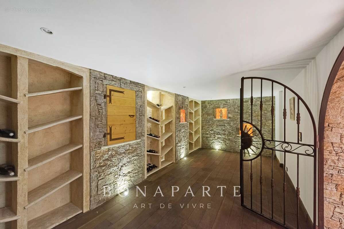 Maison à SAINT-RAPHAEL