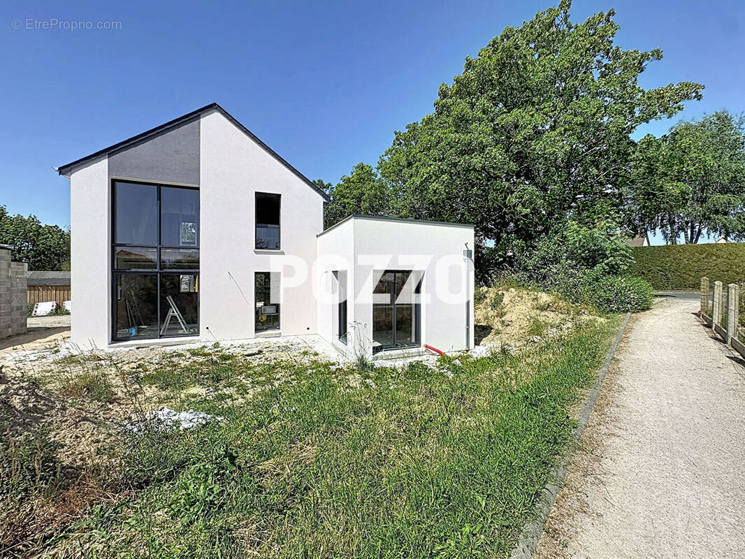 Maison à BREHAL