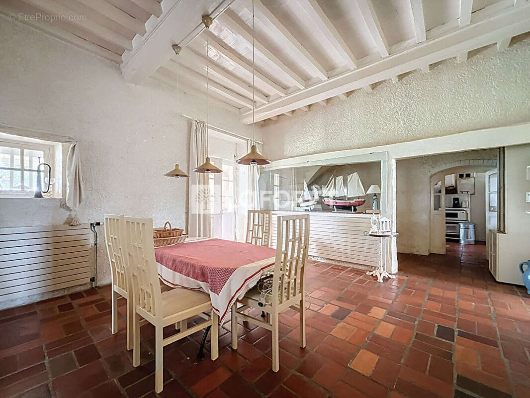Villa à vendre de 292 m² nichée dans un parc arboré de 4800 m² entre Chalamont et Villars - photo 7