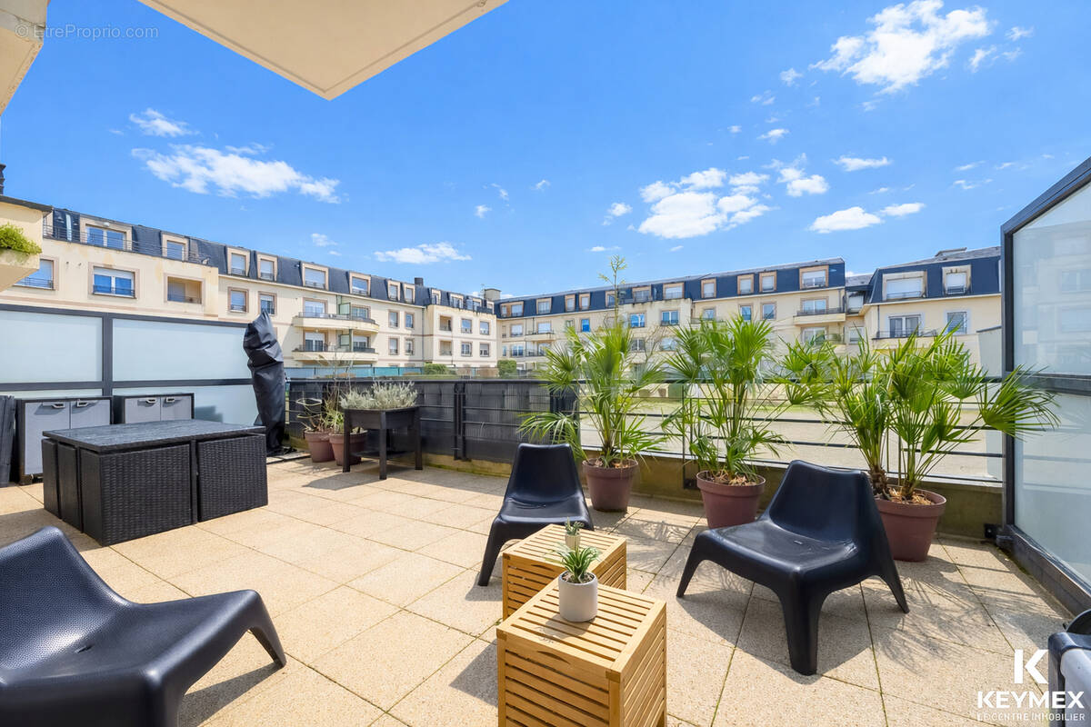 Appartement à PERSAN