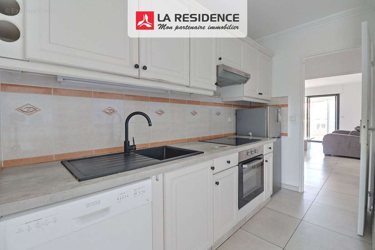 Appartement 70 m² à Frejus  - photo 6