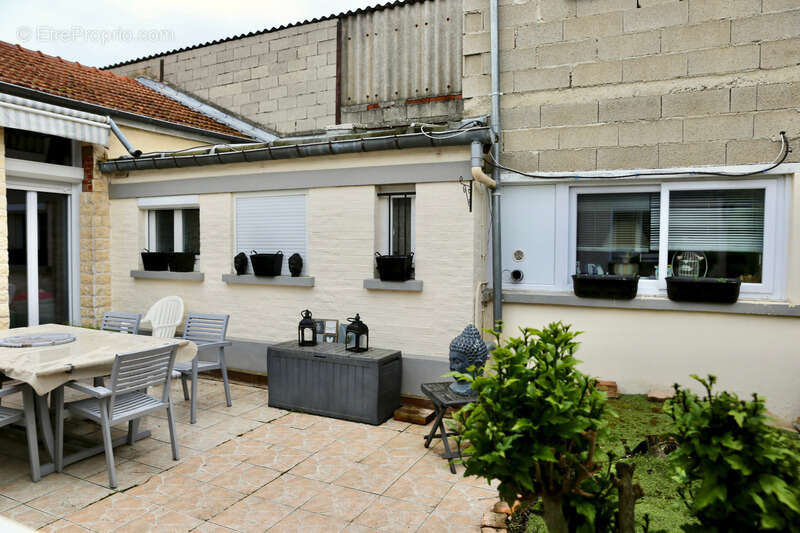 Maison à vendre 4 pièces REIMS (51), secteur Chalet - photo 12