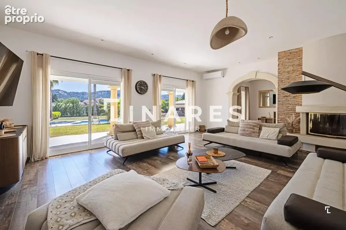 L'OASIS - Villa T5 de 250m² - Piscine - Terrain de 4000m² - 13400/13011 - photo 13