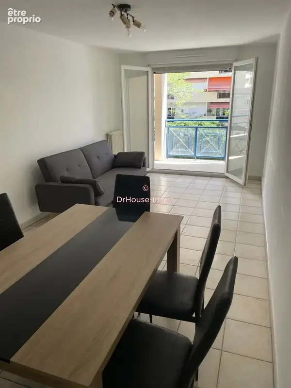 Appartement 2 pièces 47 m² à vendre à Toulon (83000) - photo 4