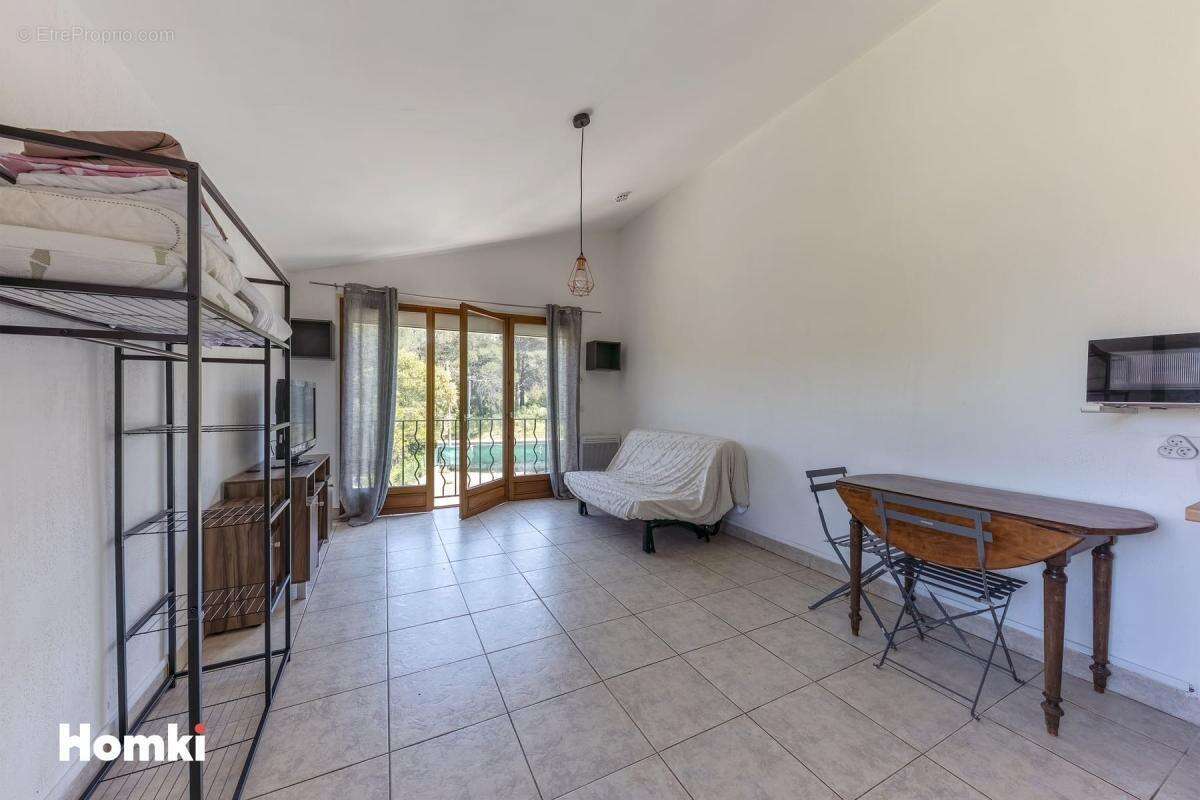 Appartement à SAINT-RAPHAEL