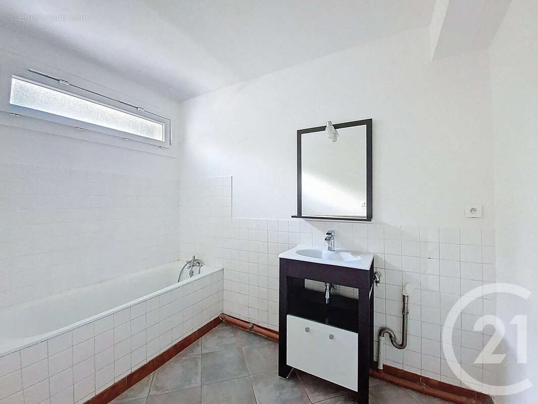 Appartement à SAINT-ROMAIN-EN-GAL