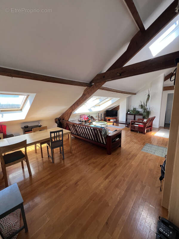 Appartement à SAINT-MAUR-DES-FOSSES