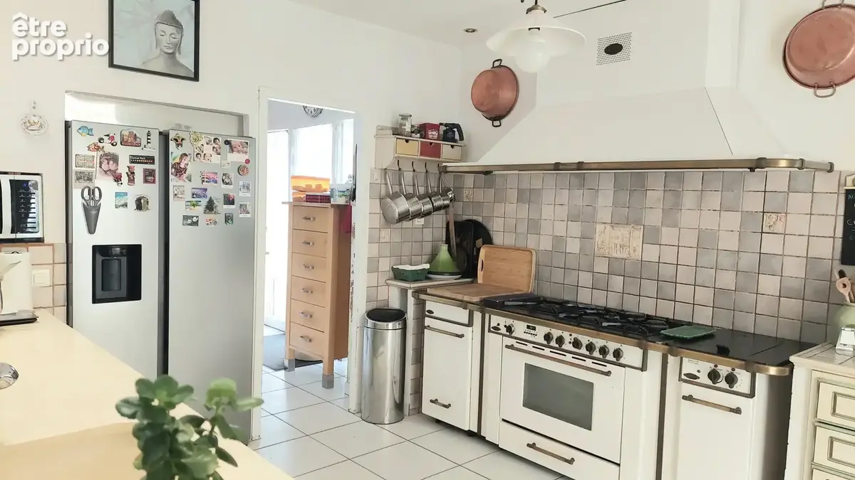 MAISON 170 m2 -  Piscine et Double Garage sur 1042 m2 de terrain - photo 10