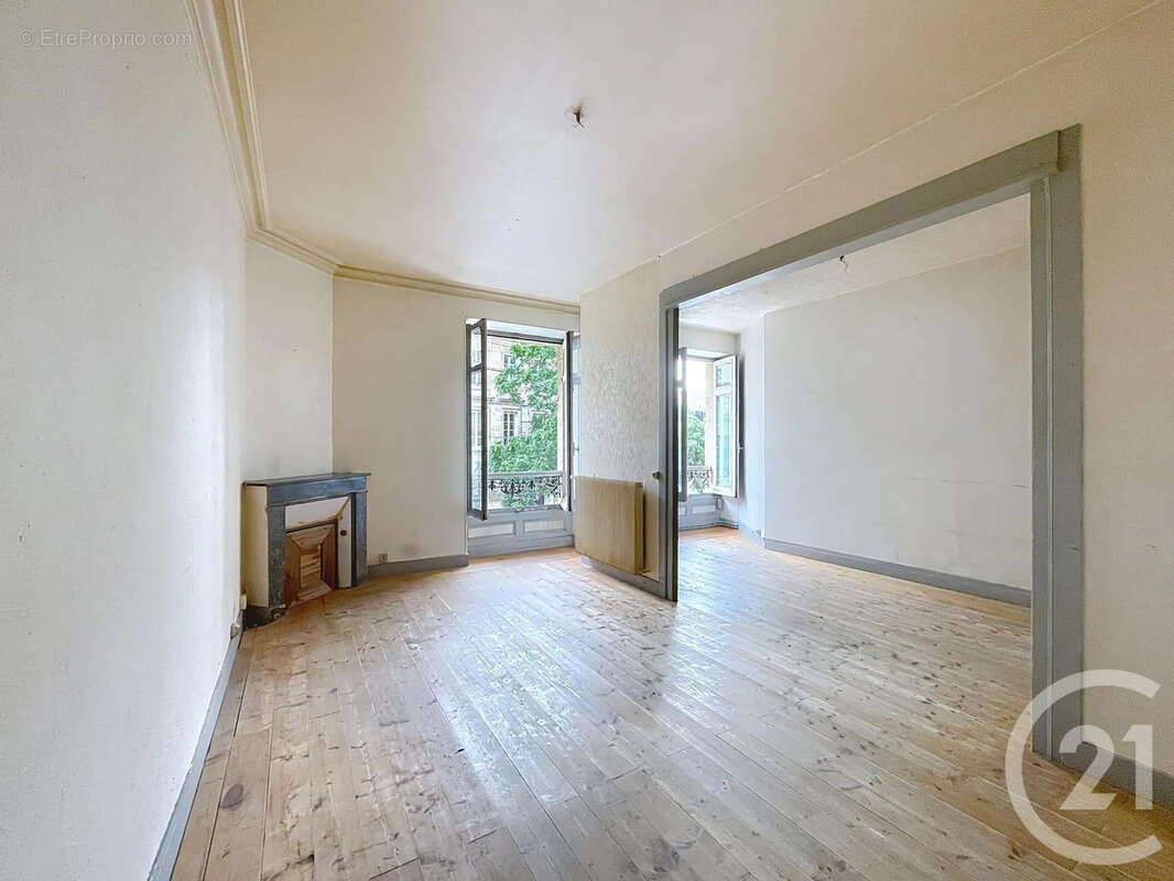 Appartement à BORDEAUX