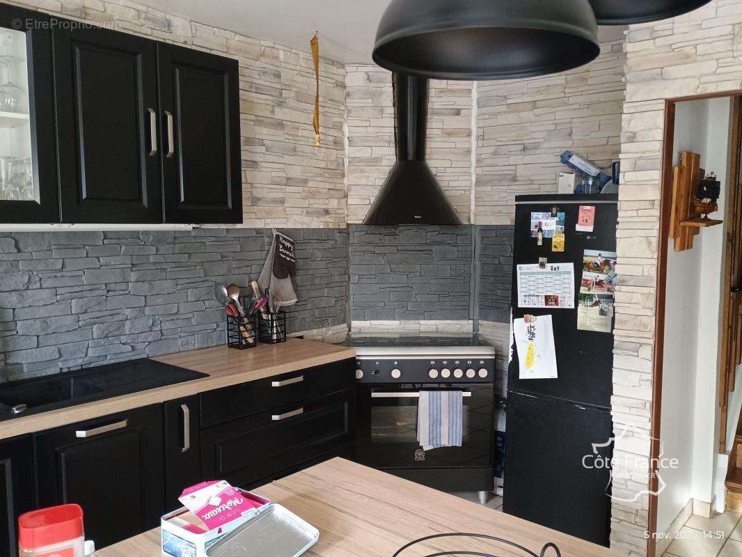 Maison à MONTIGNY-LE-FRANC