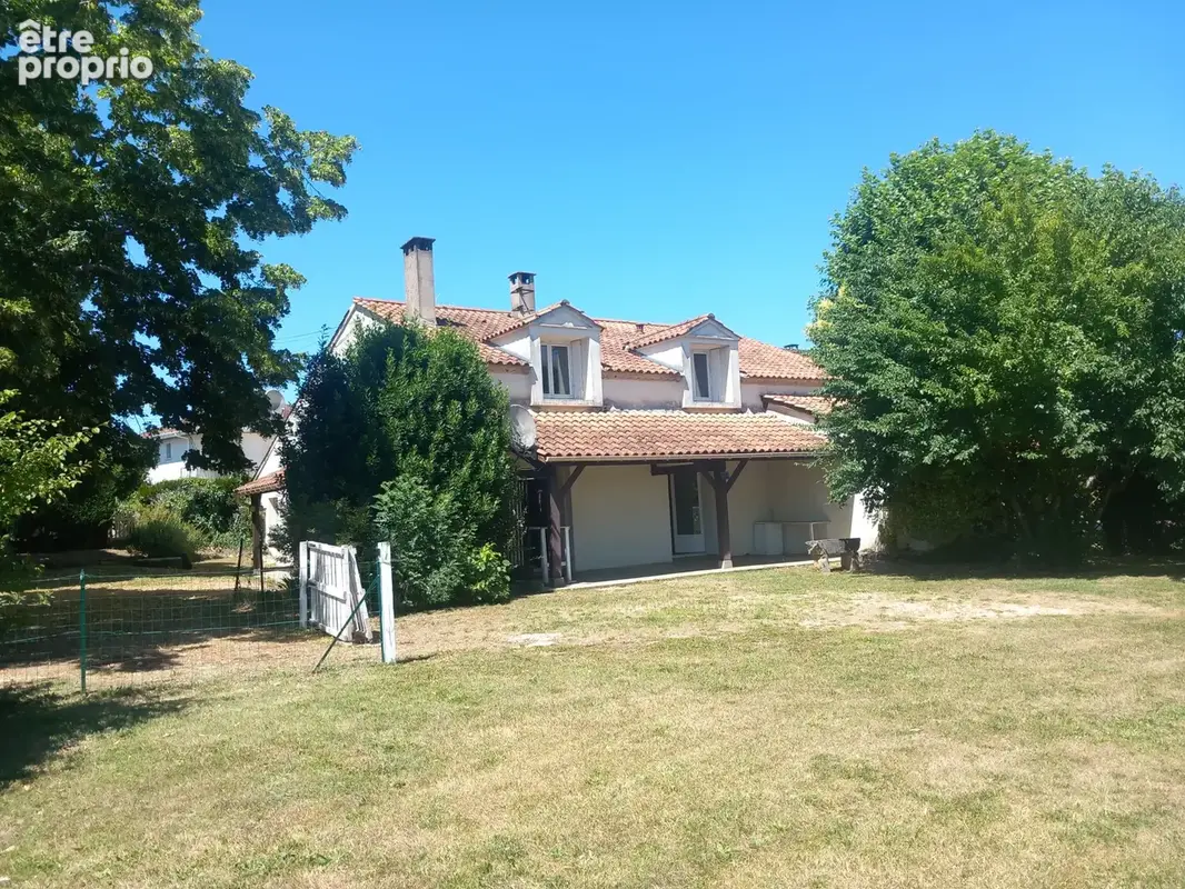Photo Maison à Condezaygues au prix de 129 000€