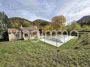 Maison à PONT-DE-BARRET