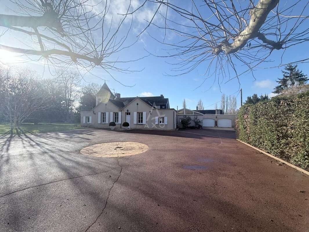 Maison à DOUE-LA-FONTAINE