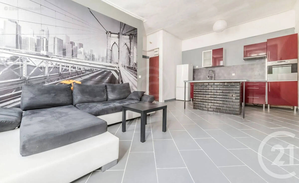 Appartement à MARSEILLE-3E
