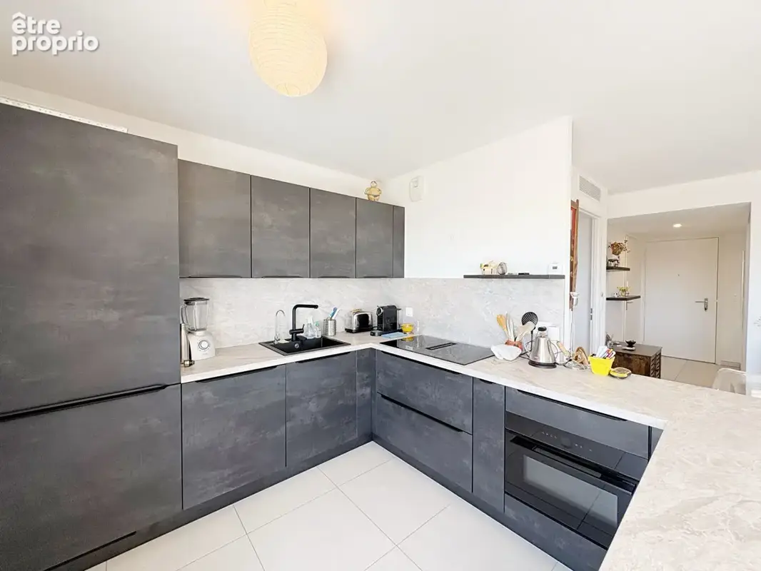 HYERES - Appartement T4 - 83 m² - Terrasse 50 m² - Stationnements - photo 4